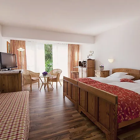 Romantik Alte Vogtei 4*